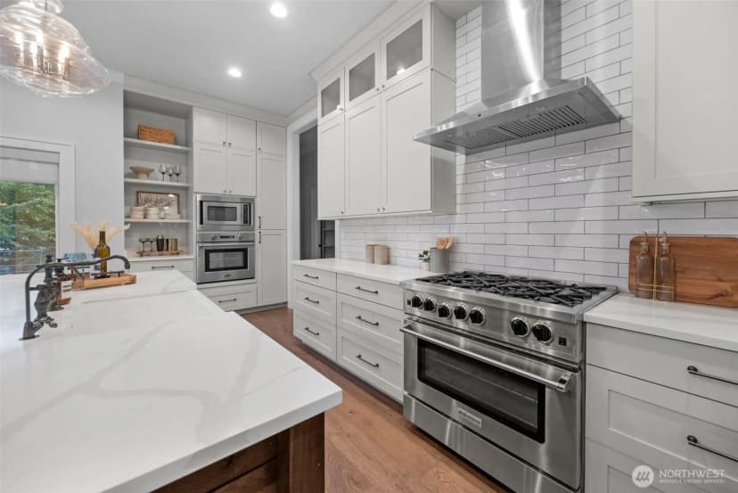Property photo for 3647 33rd Avenue W, Seattle photo 11