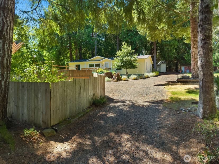 Property photo for 451 E Lakeshore Dr W, Shelton photo 23
