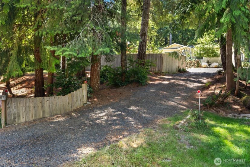 Property photo for 451 E Lakeshore Dr W, Shelton photo 22