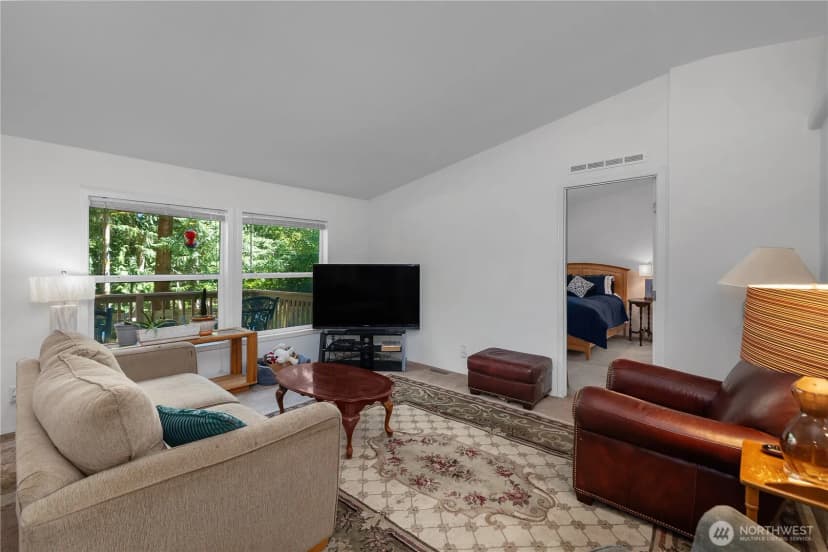 Property photo for 451 E Lakeshore Dr W, Shelton photo 9