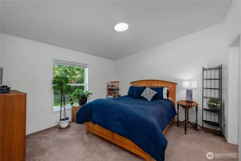 Property photo for 451 E Lakeshore Dr W, Shelton photo 10