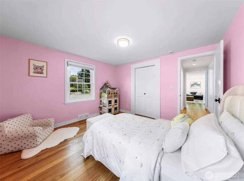 Property photo for 5717 59th Avenue Ne, Seattle photo 19