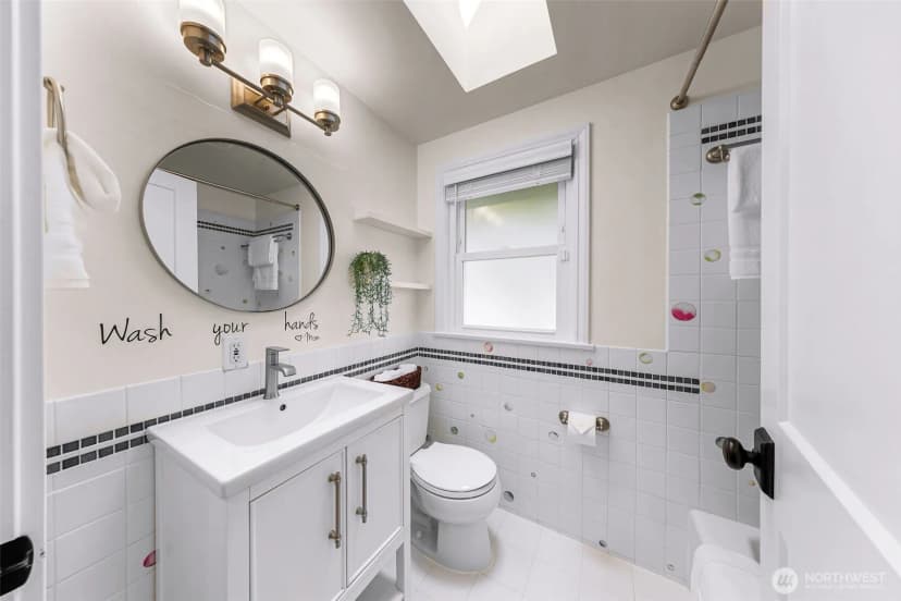 Property photo for 5717 59th Avenue Ne, Seattle photo 20