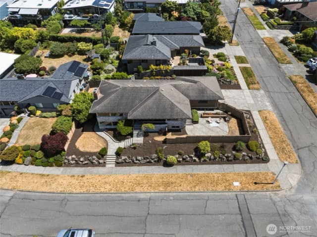 Property photo for 9304 23rd Avenue Nw, Seattle photo 3