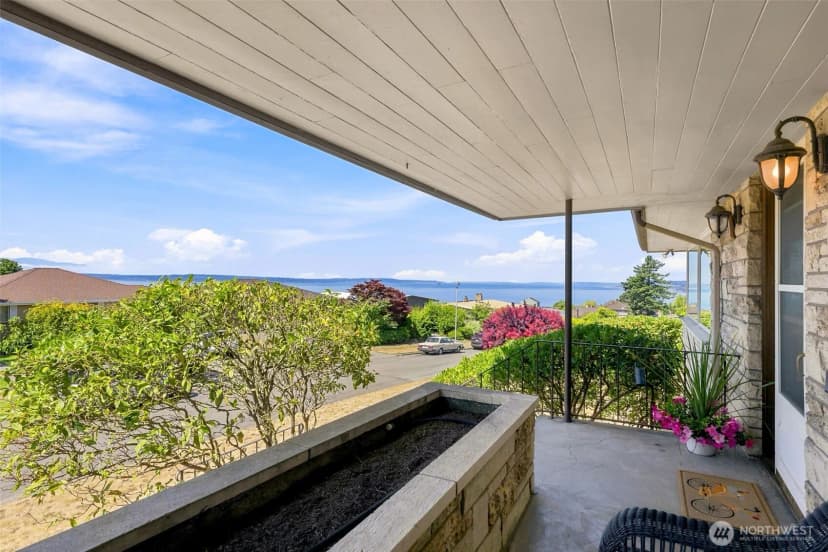 Property photo for 9304 23rd Avenue Nw, Seattle photo 6