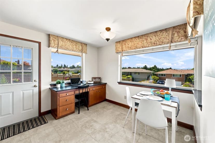 Property photo for 9304 23rd Avenue Nw, Seattle photo 16