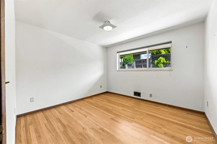 Property photo for 9304 23rd Avenue Nw, Seattle photo 23