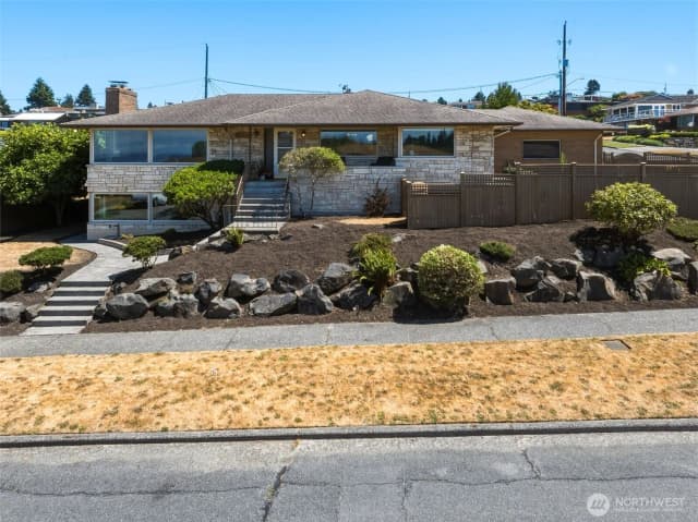 Property photo for 9304 23rd Avenue Nw, Seattle photo 2