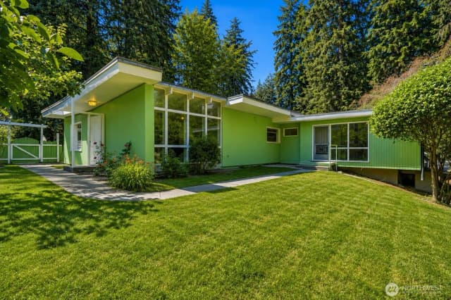 Property photo for 17056 26th Avenue Ne, Lake Forest Park