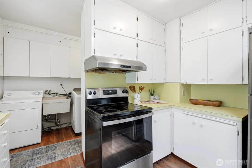 Property photo for 17056 26th Avenue Ne, Lake Forest Park photo 16