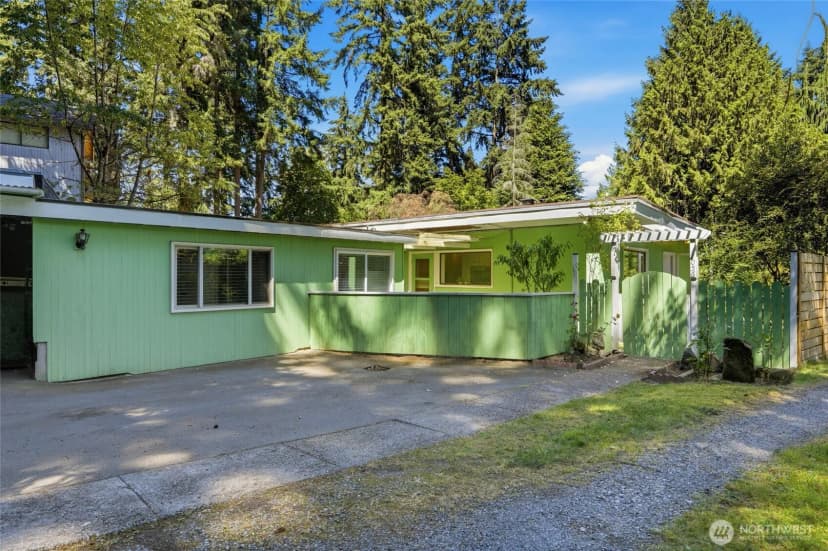 Property photo for 17056 26th Avenue Ne, Lake Forest Park photo 8