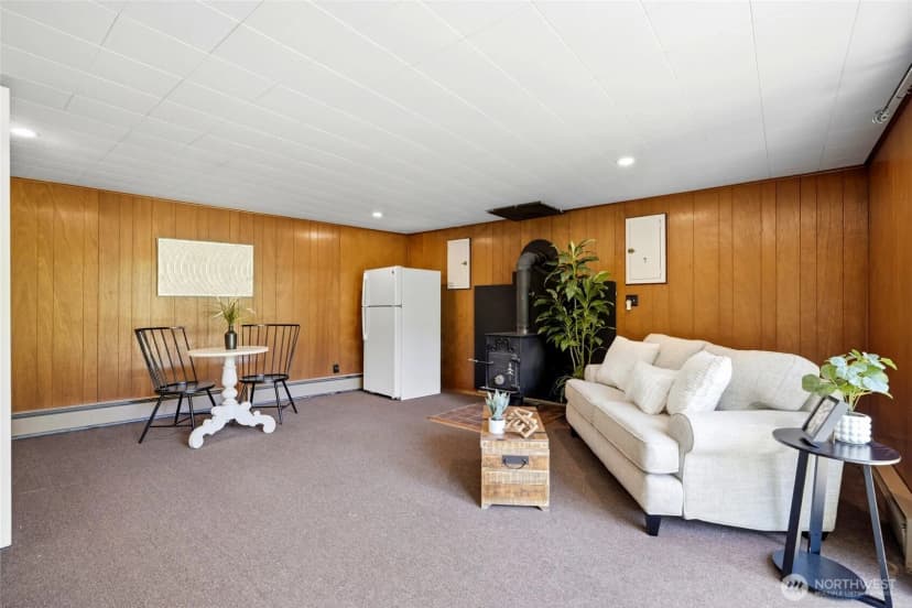 Property photo for 17056 26th Avenue Ne, Lake Forest Park photo 6