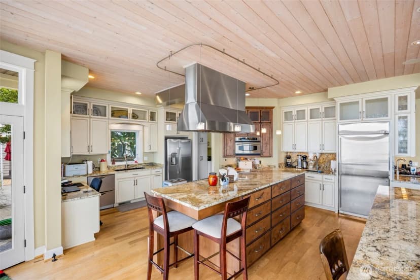 Property photo for 9818 Miami Beach Road Nw, Seabeck photo 19