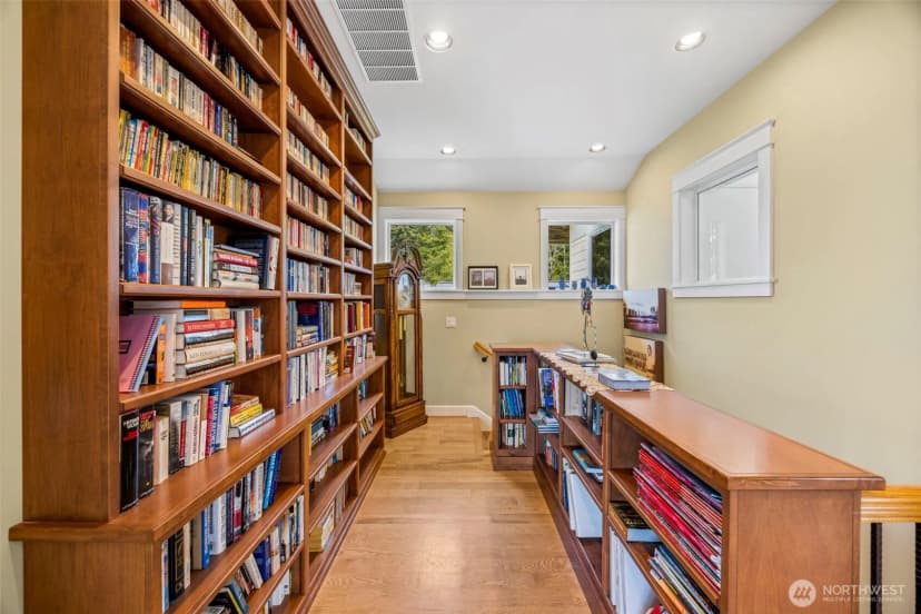 Property photo for 9818 Miami Beach Road Nw, Seabeck photo 29