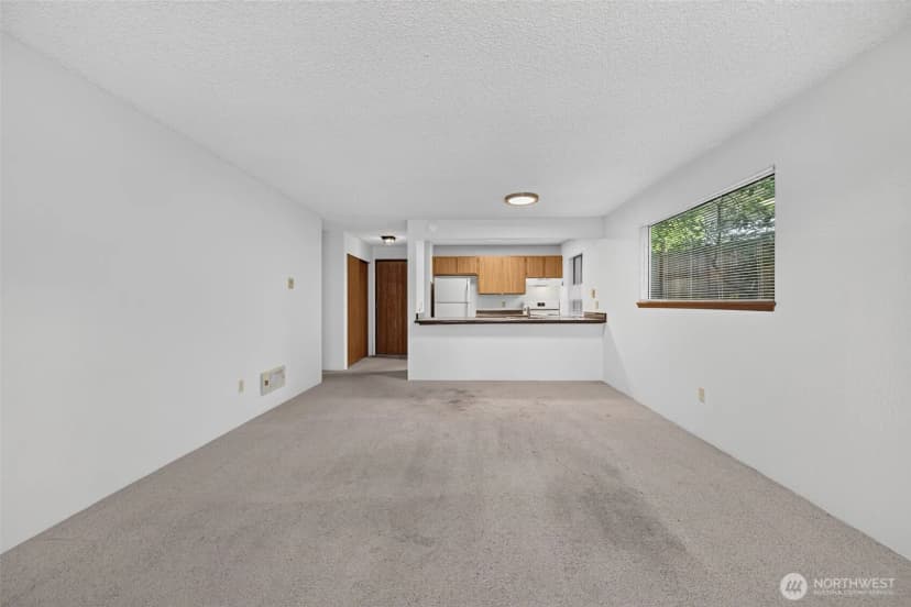 Property photo for 1740 Ne 86th Street #101, Seattle photo 9