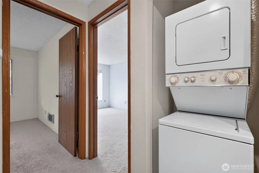 Property photo for 1740 Ne 86th Street #101, Seattle photo 16
