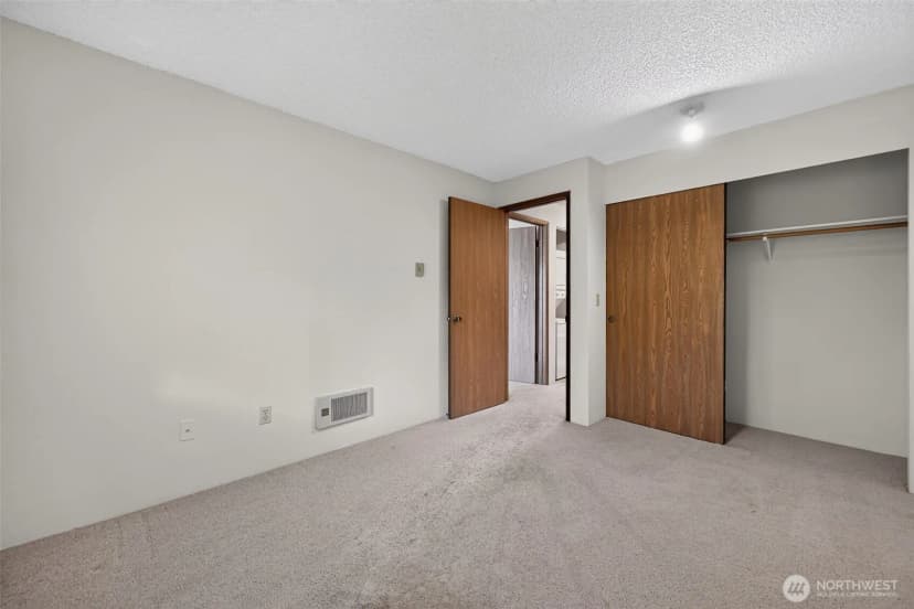Property photo for 1740 Ne 86th Street #101, Seattle photo 24