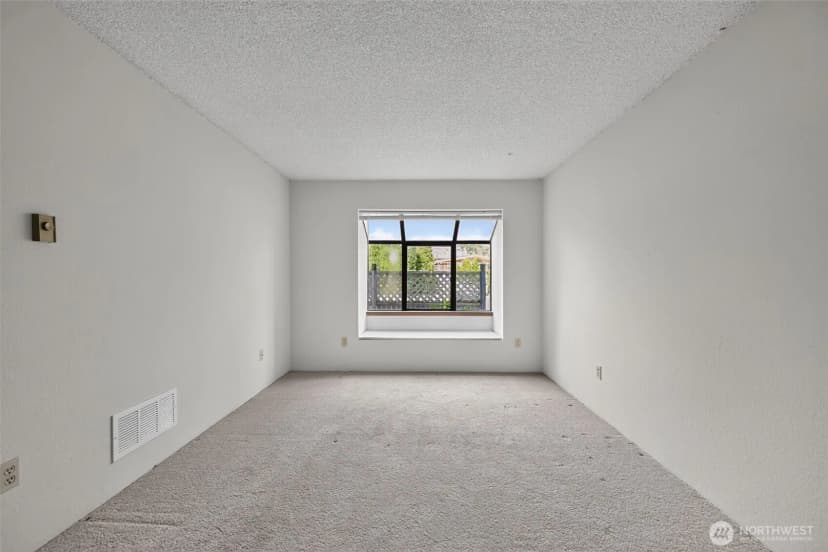 Property photo for 1740 Ne 86th Street #101, Seattle photo 21