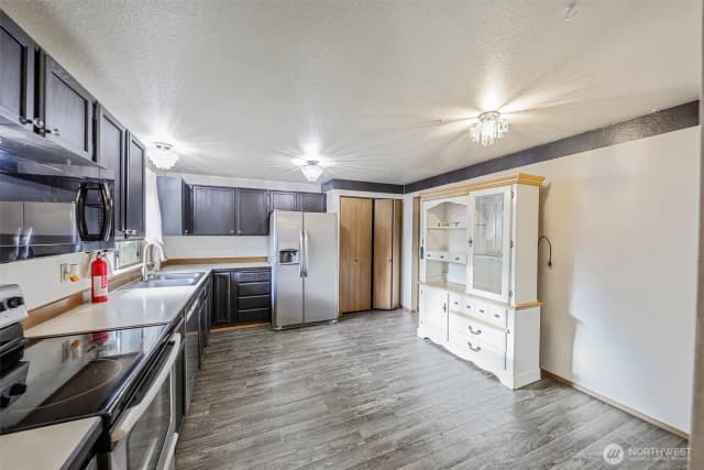 Property photo for 31616 3rd Place S, Federal Way photo 5