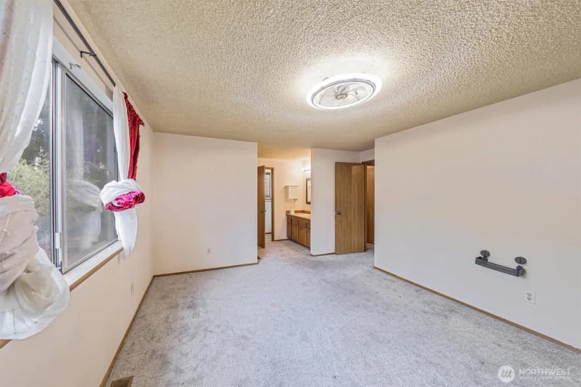 Property photo for 31616 3rd Place S, Federal Way photo 16