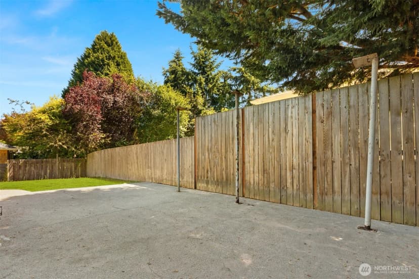 Property photo for 7428 229th Street Sw, Edmonds photo 29