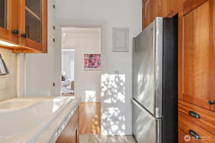 Property photo for 1808 Bigelow Avenue N #101b, Seattle photo 12