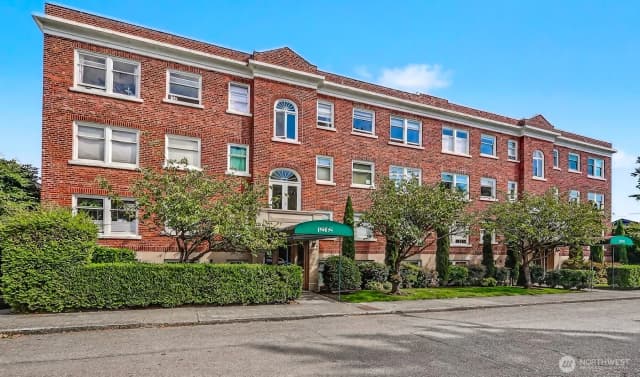 Property photo for 1808 Bigelow Avenue N #101b, Seattle