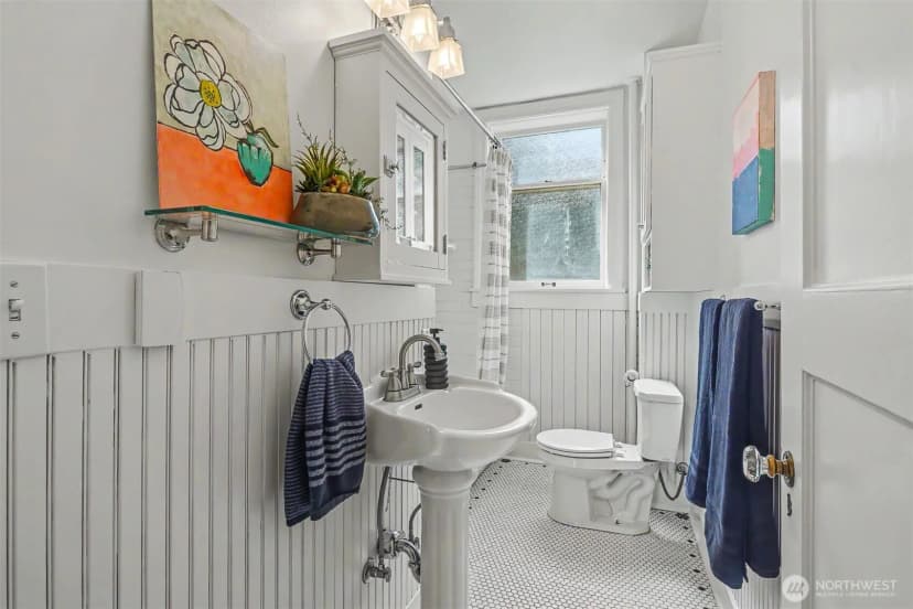 Property photo for 1808 Bigelow Avenue N #101b, Seattle photo 14