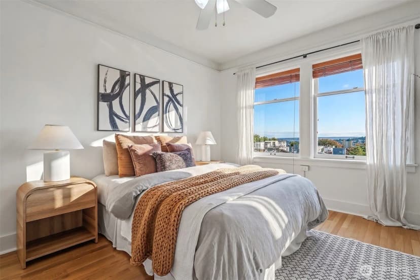 Property photo for 1808 Bigelow Avenue N #101b, Seattle photo 16