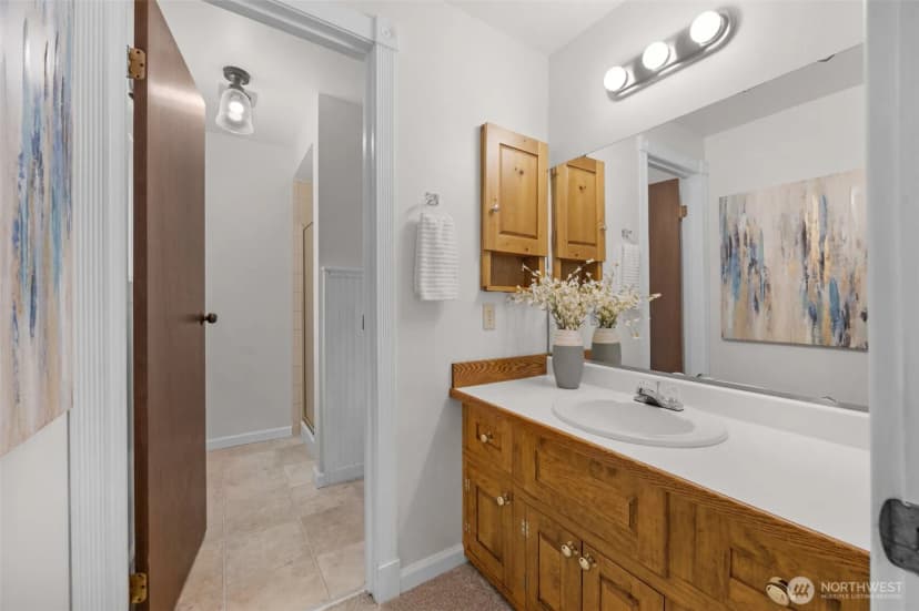 Property photo for 19524 53rd Avenue Ne, Lake Forest Park photo 22
