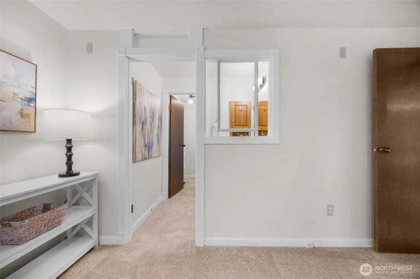 Property photo for 19524 53rd Avenue Ne, Lake Forest Park photo 21