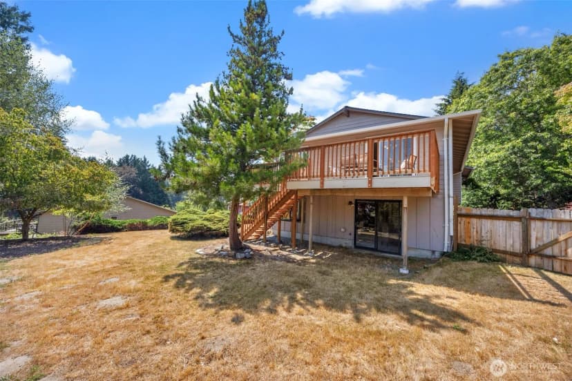 Property photo for 19524 53rd Avenue Ne, Lake Forest Park photo 30