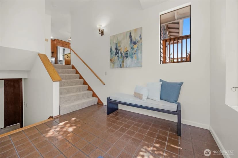 Property photo for 19524 53rd Avenue Ne, Lake Forest Park photo 6