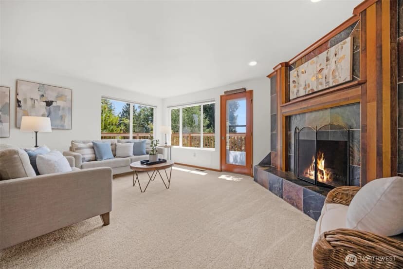 Property photo for 19524 53rd Avenue Ne, Lake Forest Park photo 9