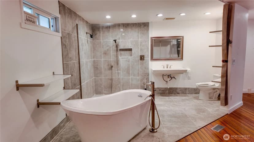 Property photo for 37702 27th Place, Federal Way photo 11