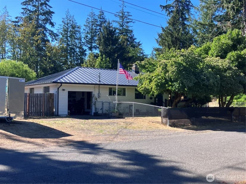 Property photo for 703 S 16th Street, Shelton