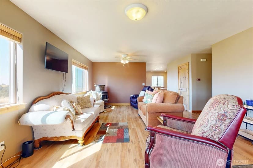 Property photo for 5112 Lewis Peak Road, Waitsburg photo 7