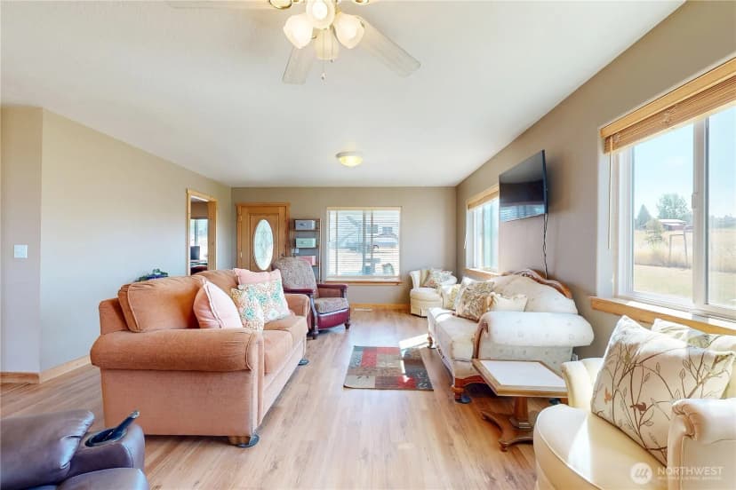 Property photo for 5112 Lewis Peak Road, Waitsburg photo 8