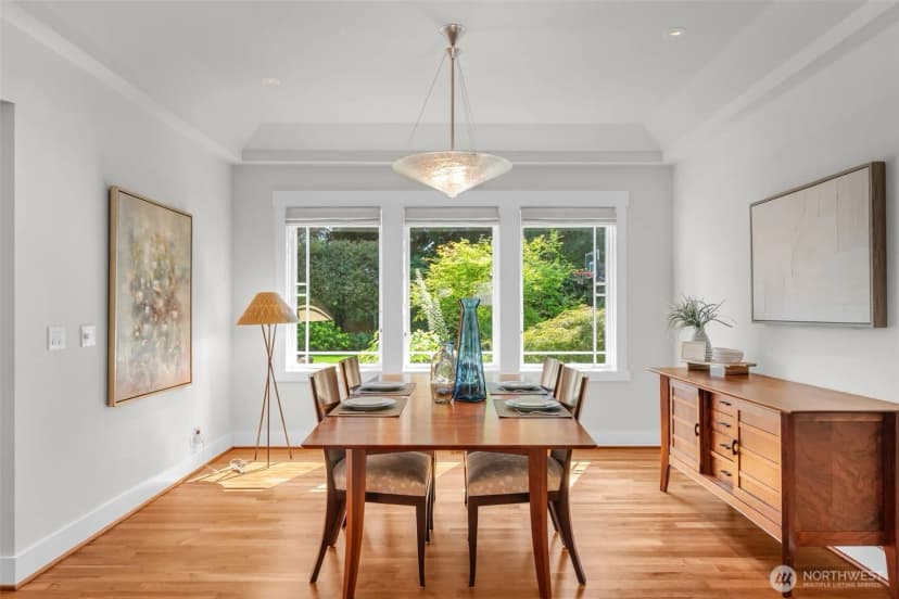 Property photo for 9845 Ne 22nd Street, Bellevue photo 18