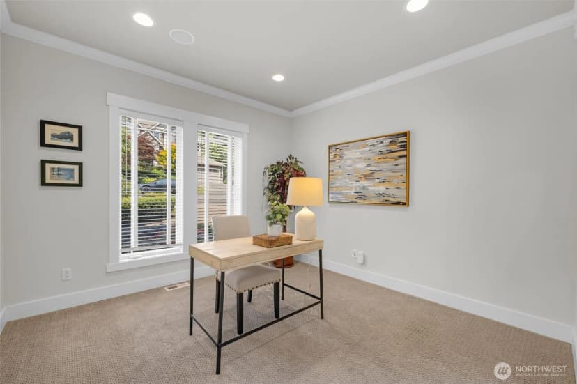 Property photo for 9845 Ne 22nd Street, Bellevue photo 20