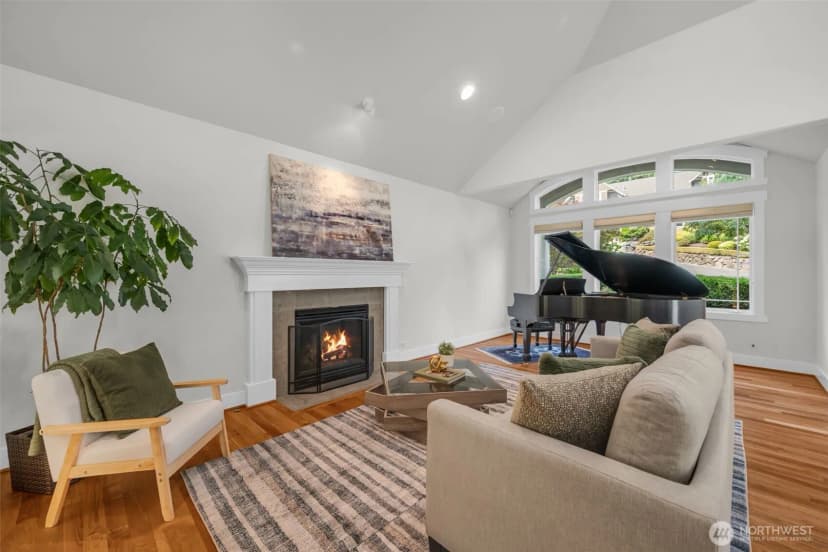 Property photo for 9845 Ne 22nd Street, Bellevue photo 7