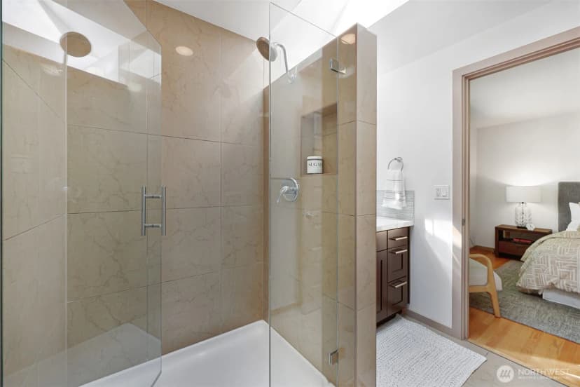Property photo for 9559 45th Avenue Ne, Seattle photo 19