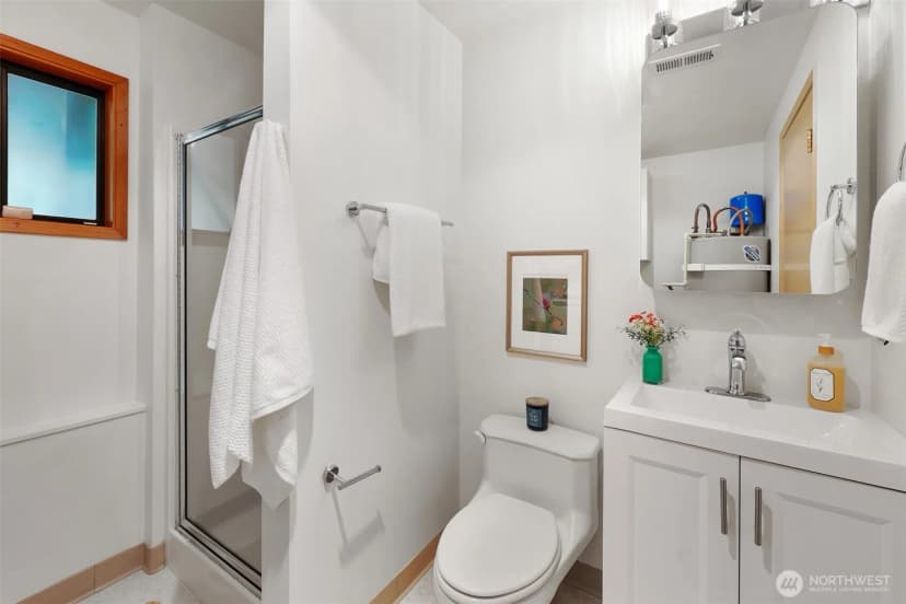 Property photo for 9559 45th Avenue Ne, Seattle photo 31