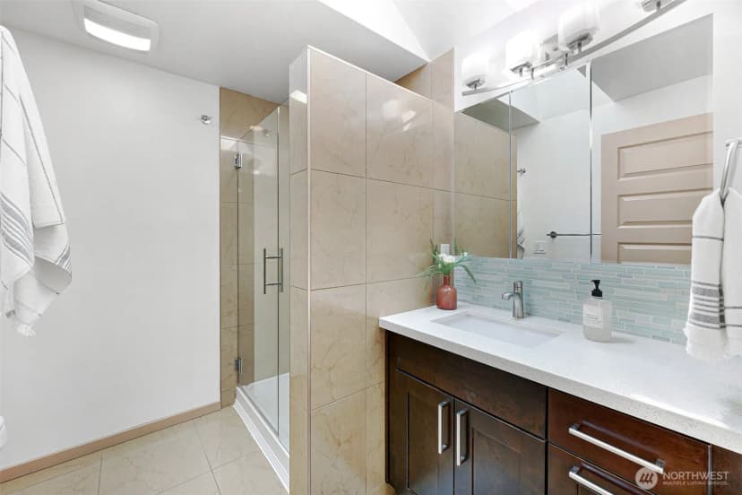 Property photo for 9559 45th Avenue Ne, Seattle photo 20