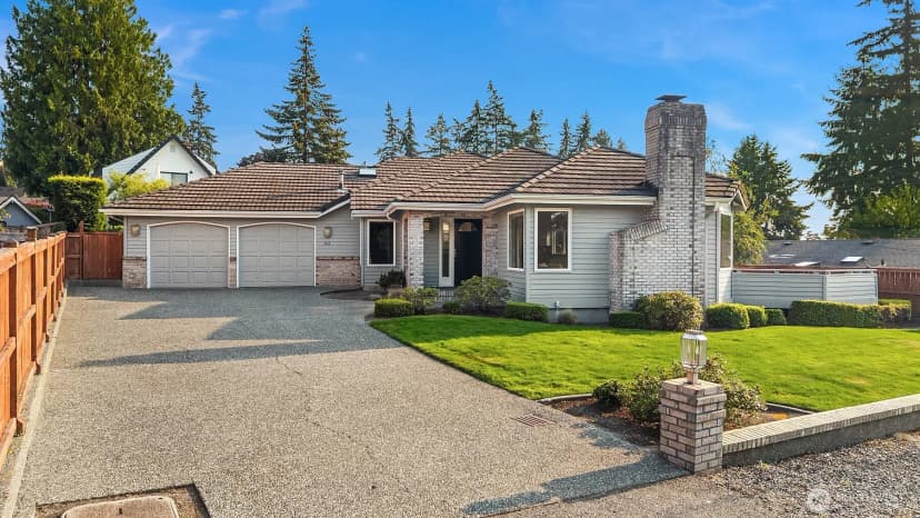 Property photo for 912 Cedar Street, Edmonds photo 24