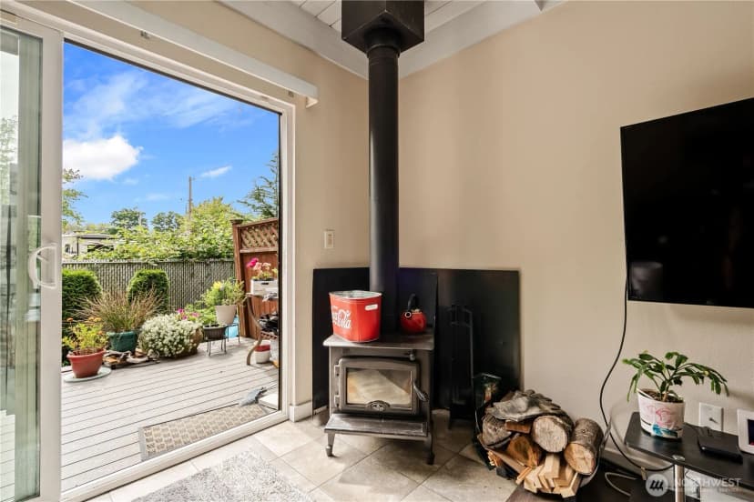Property photo for 7650 Birch Bay Drive #f3, Blaine photo 11