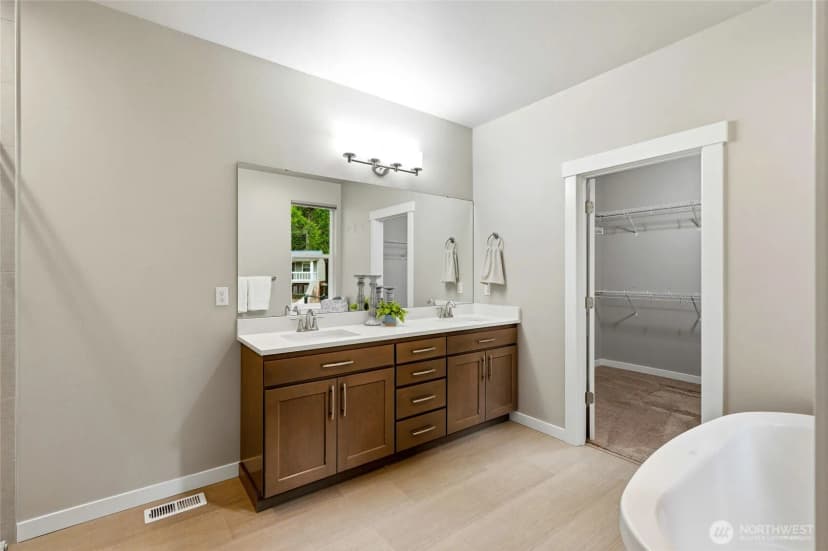 Property photo for 28613 74th Drive Ne, Arlington photo 14