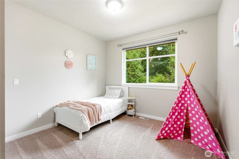 Property photo for 28613 74th Drive Ne, Arlington photo 18