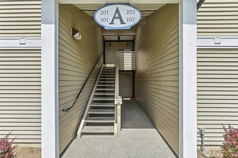 Property photo for 26005 106th Place Se #a102, Kent photo 3