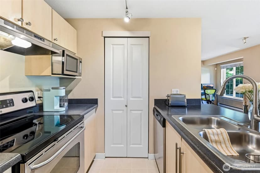 Property photo for 26005 106th Place Se #a102, Kent photo 14